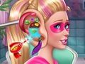 Leikur Super Doll Ear Ear Doctor  á netinu
