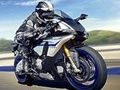 Leikur Nitro Bikes Highway Race á netinu