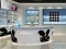 Leikur Modern Mobile Showroom Escape á netinu