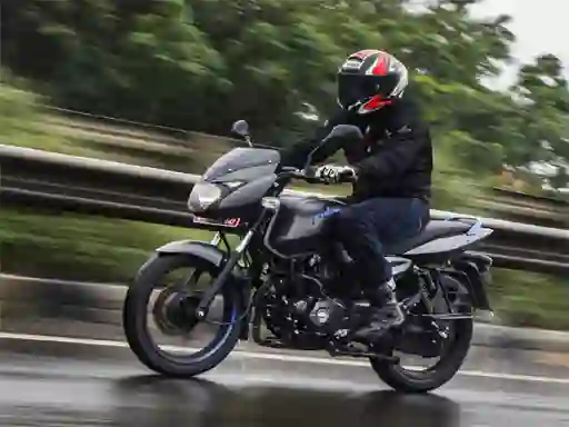 Leikur Bajaj Pulsar 125 á netinu