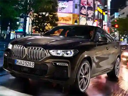 Leikur BMW X6 M50I á netinu