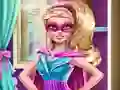 Leikur Superhero Doll Closet á netinu