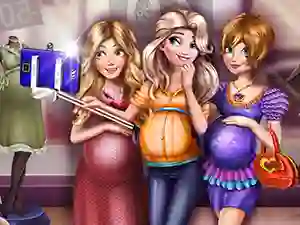 Leikur Princesses Pregnant Selfie á netinu