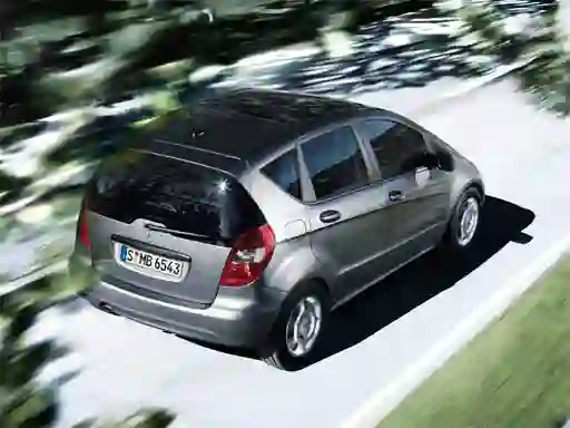 Leikur A Class Sedan Puzzle á netinu