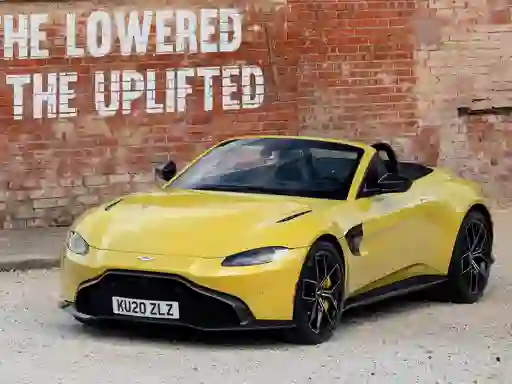 Leikur Aston Martin Vantage Roadster á netinu