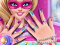 Leikur Ofurhetjudúkku manicure á netinu
