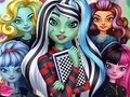 Leikur Monster Girls High School landsliðið á netinu